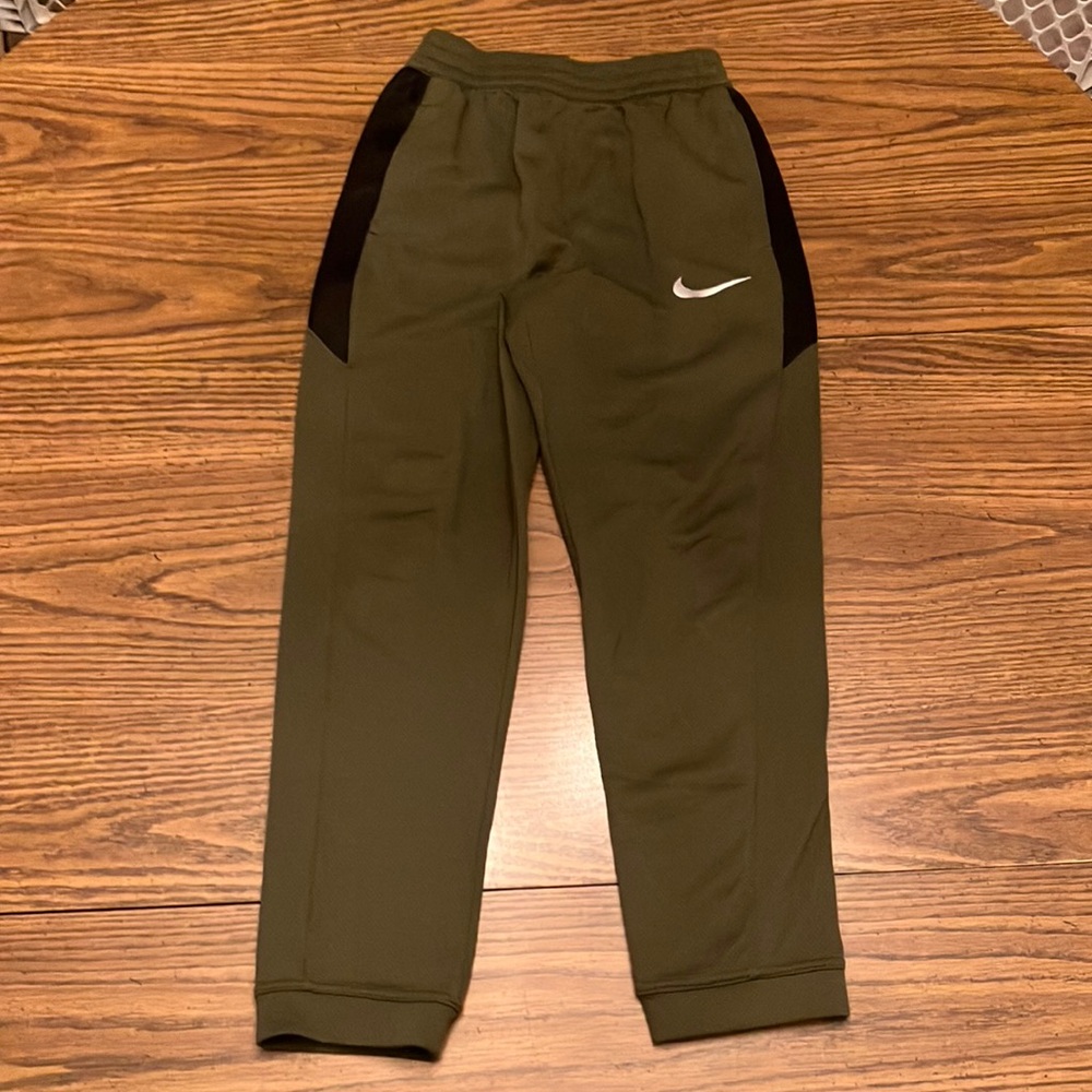 Youth Nike active pants